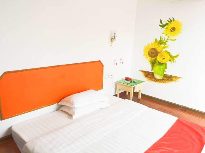Bedroom 9