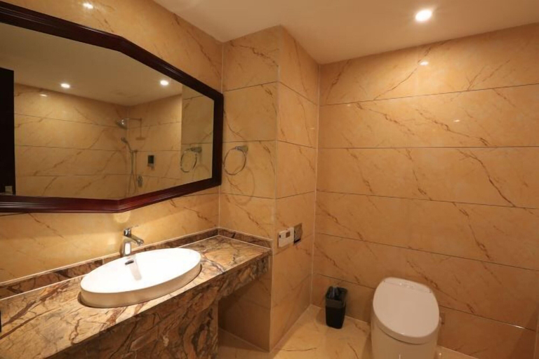 Bathroom 3, Yongfu Hotel (Zhangjiajie 72 Marvelous Towers Branch), Zhangjiajie