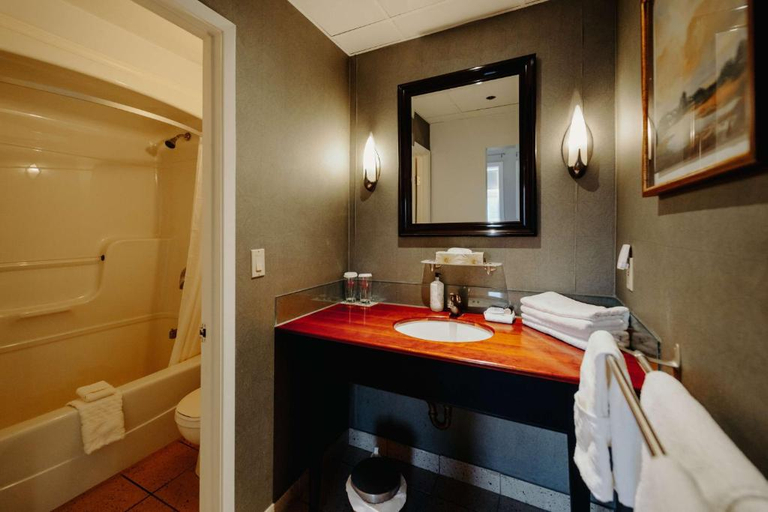 Bathroom 4, Mercer Hotel Downtown, BW Premier Collection, Perth