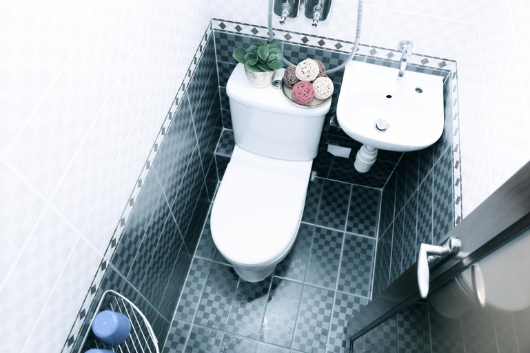 Bathroom 8