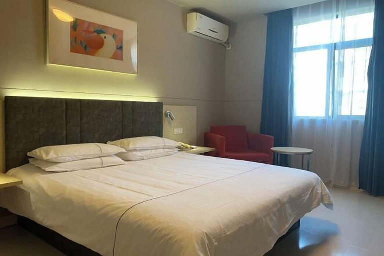 Bedroom 3, Jinjiang Inn (Linhai Chonghemen), Taizhou