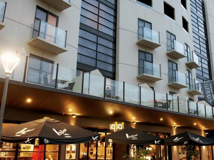 Exterior 4