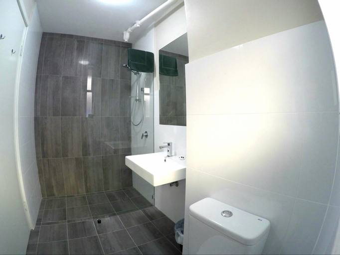Bathroom 11