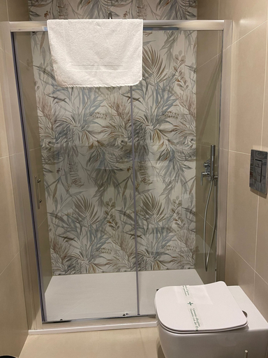 Bathroom 5, Domus Carmela, Napoli