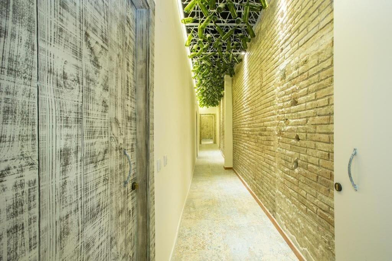 Public Area 2, La Bodega Suites, Barcelona
