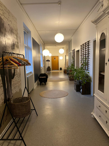 Others 5, Room 3 - Hawkraft kulturhotel, Thisted