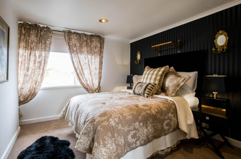 Bedroom 14