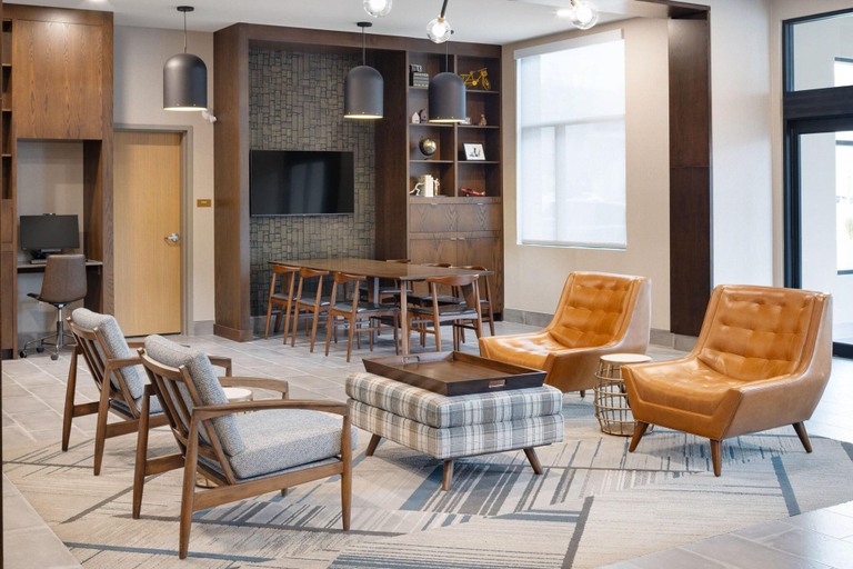 Public Area 2, Four Points By Sheraton Penticton At The Conventio, Okanagan-Similkameen
