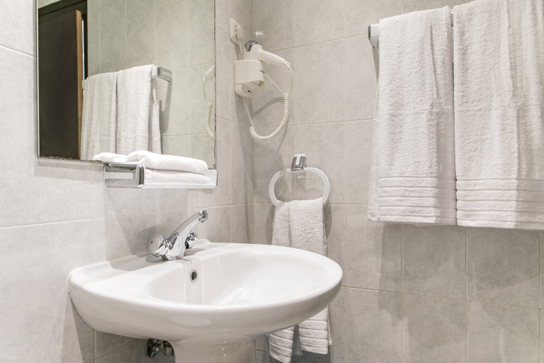 Bathroom 4, BLUESEA Torremolinos Centro, Málaga