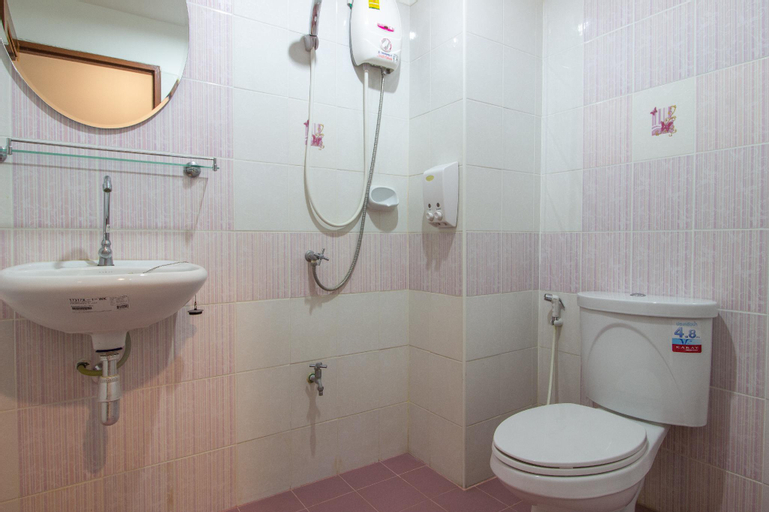 Bathroom 4