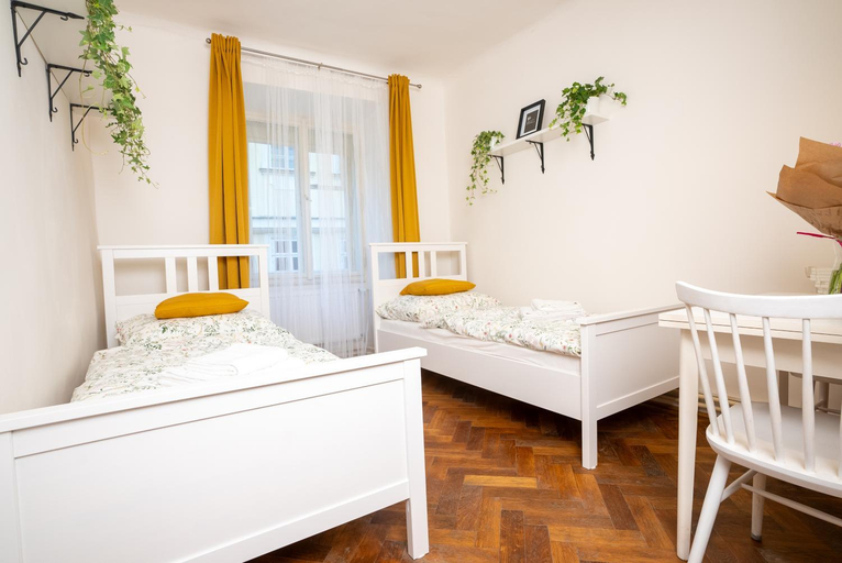 Bedroom 3, White Wolf House Hostel & Apartments, Praha 1