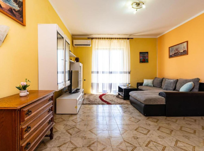 Others 5, Apartment Serđa, Preko