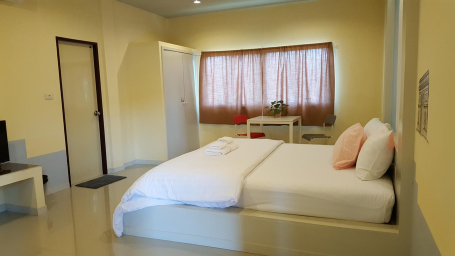 Bedroom 13