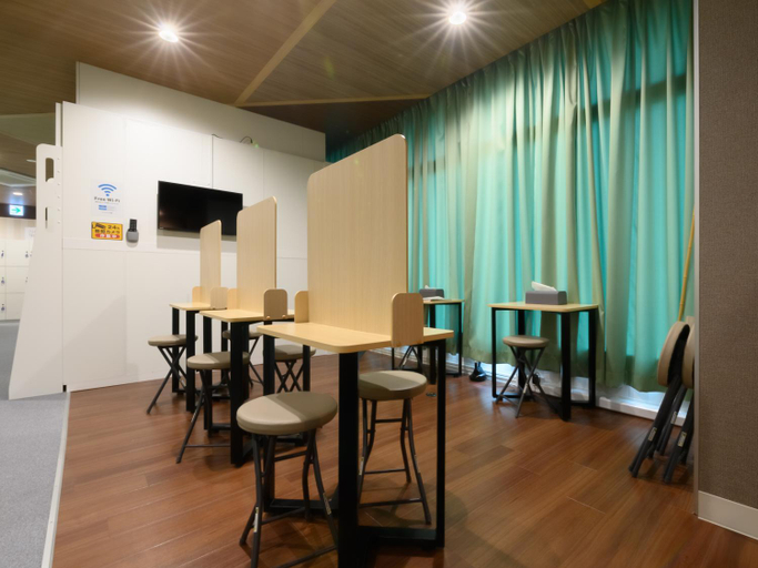 Food & Drinks 4, Capsule Inn Kasagake - male only, Midori