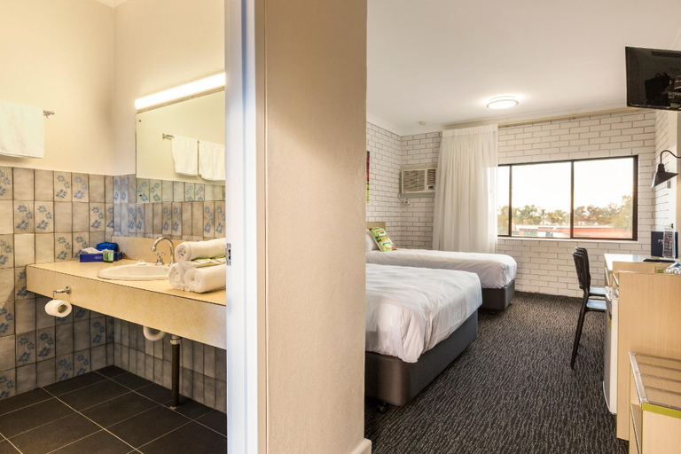 Bedroom 16