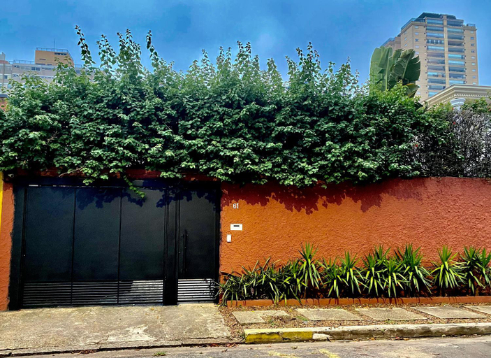 Others 4, Casa Irauna, São Paulo