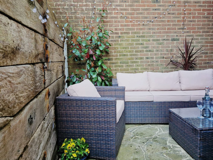 Others 5, Large Family Getaways Metres From the Beach, East Sussex