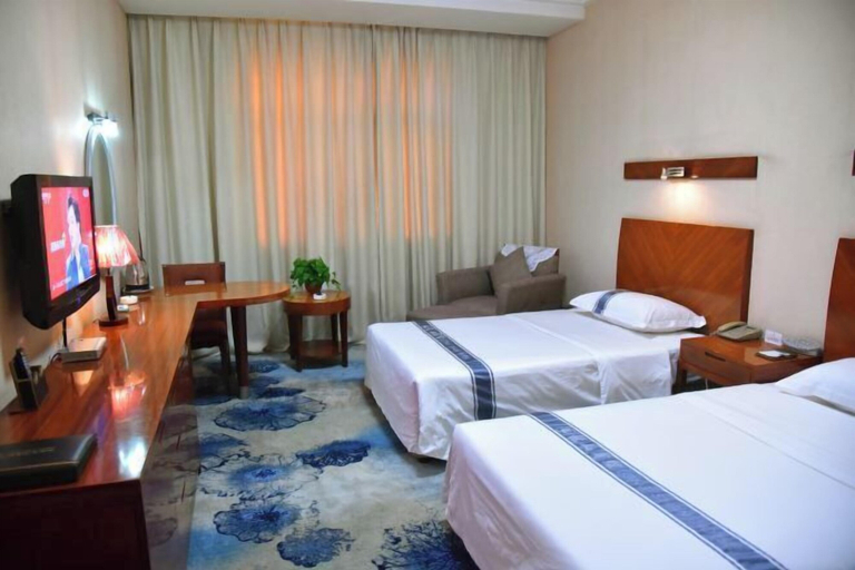 Bedroom 3, Longshan Hotel, Handan