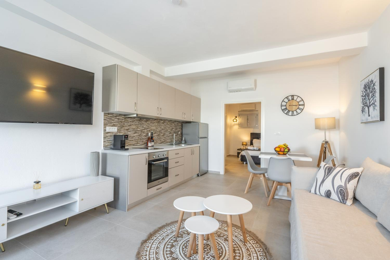 Others 5, SN Santorini Apartments, South Aegean