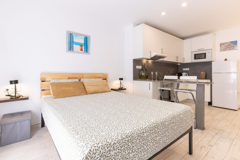 Bedroom 4, Unik Vacation Studio, Tarragona