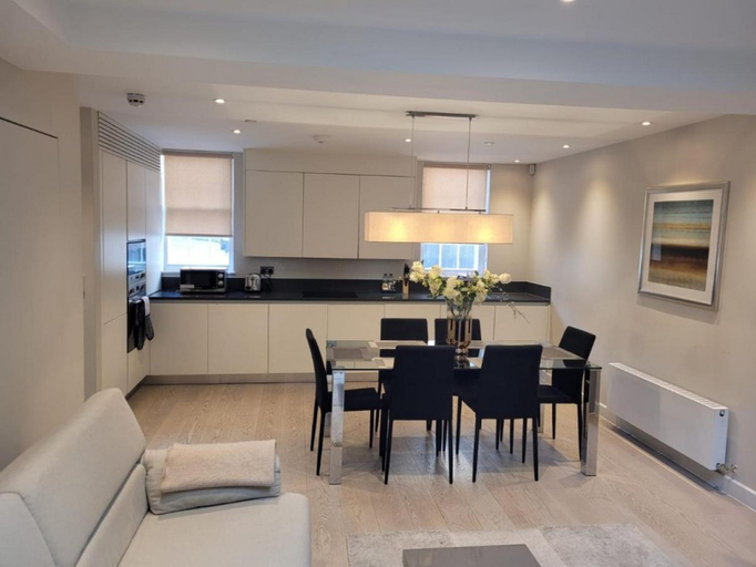 Others 5, Buckingham Palace Residences by Aeria Apartments, London