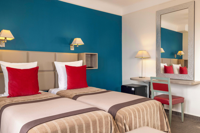 Bedroom 3, Hotel Saint Pierre, Paris