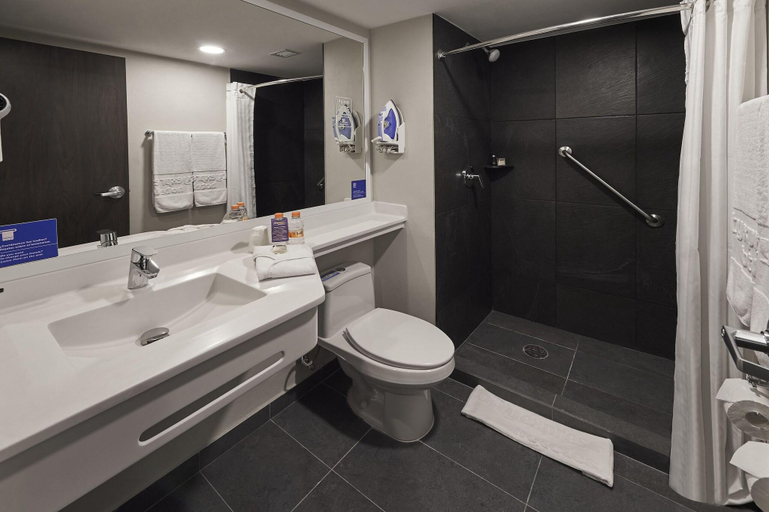 Bathroom 4, City Express by Marriott Caborca, Caborca
