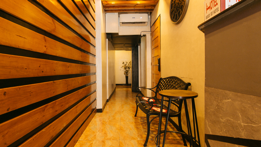 Public Area 3, Reddoorz @ Good 101 Quiricada Manila, Manila City