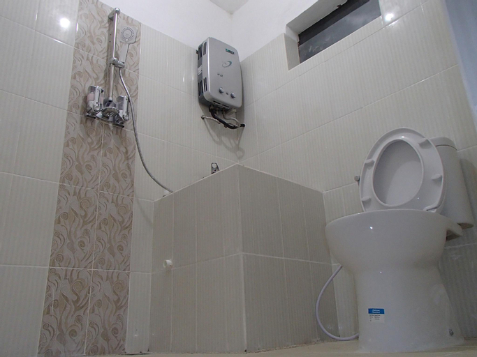 Bathroom 3