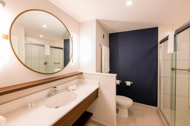 Bathroom 4, Fairfield Inn & Suites By Marriott Tijuana, Tijuana