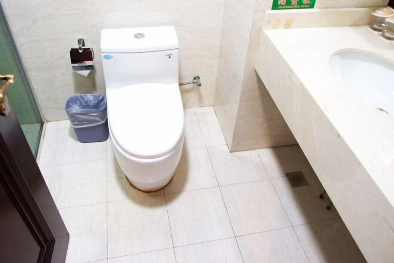 Bathroom 3, Media Hot Spring Hotel, Bazhong