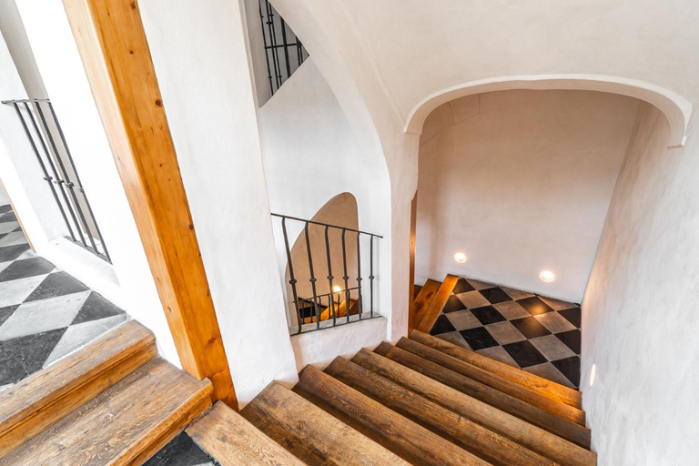 Others 5, Charming Apartment in Lesser Town, Praha 1