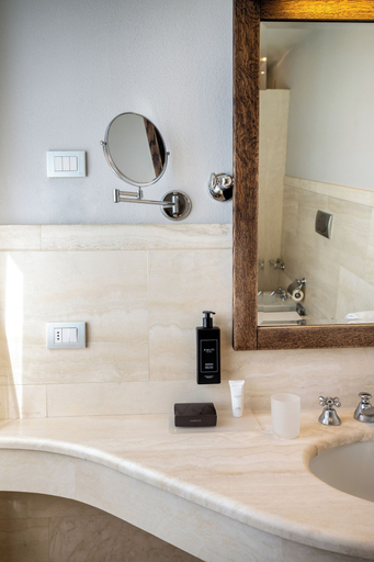 Bathroom 5, Relais Villa D'Amelia, Cuneo