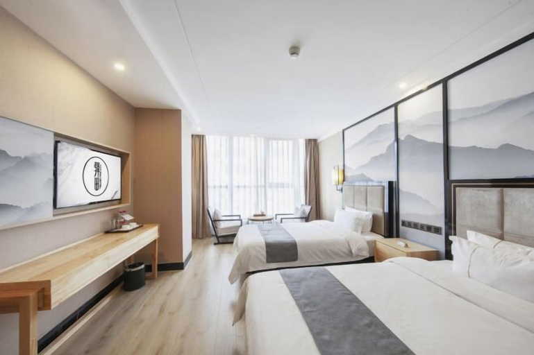 Bedroom 14