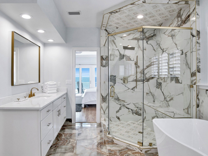 Bathroom 4, Villas Belvedere D by Southern Vacation Rentals, Escambia