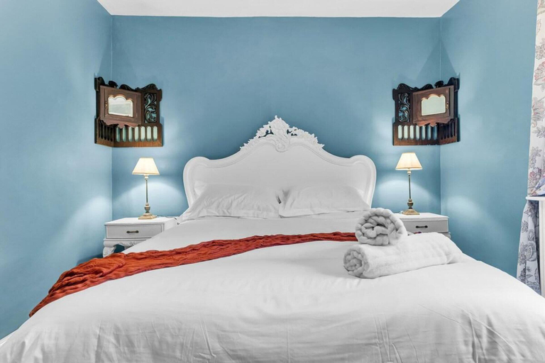 Bedroom 3, Charming Reigate Cottage Retreat, Surrey
