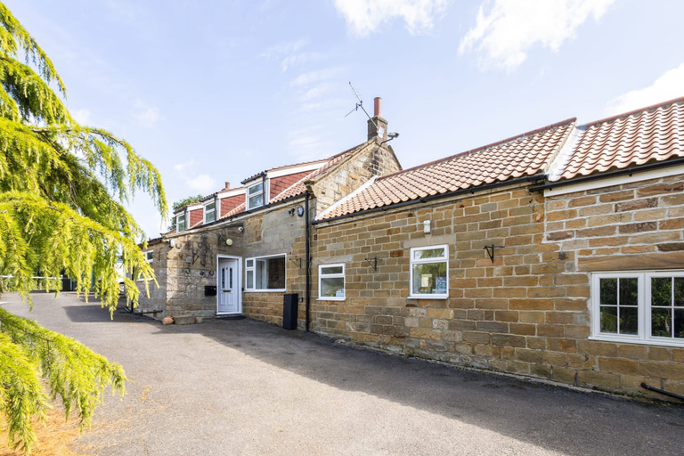 Exterior & Views, Host Stay Rigg Farm Cottage, North Yorkshire