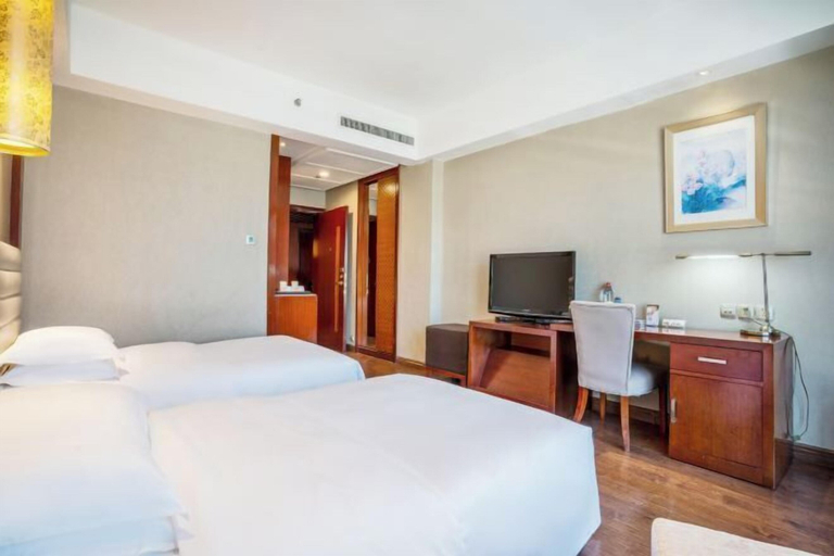 Bedroom 2, Empark Grand Hotel Tengchong, Baoshan