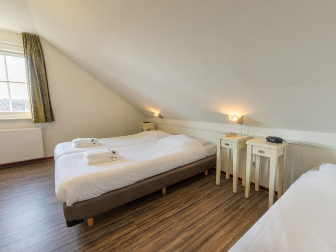 Others 2, Villa in Klein Vink with Private Garden, Arcen en Velden