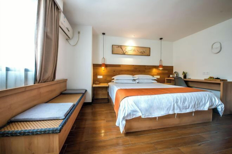 Bedroom 15