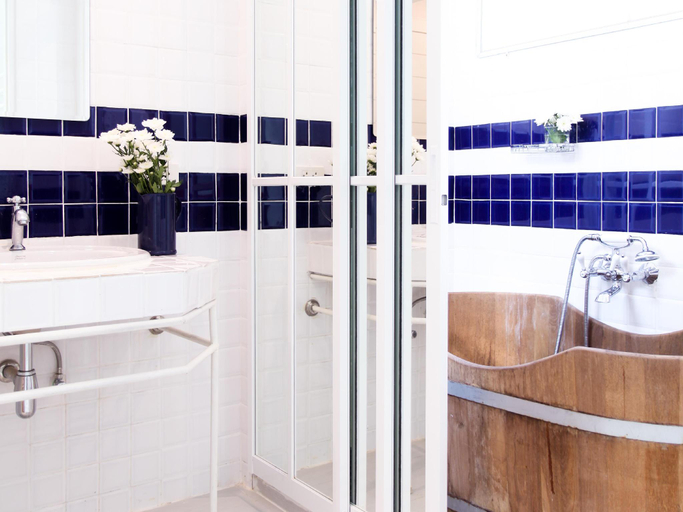 Bathroom 5