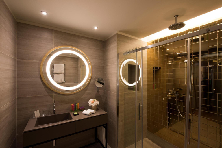 Bathroom 17