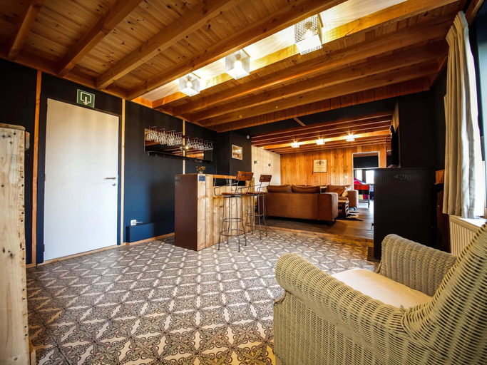 Living room 3, Family Retreat Near Haltinne, Namur