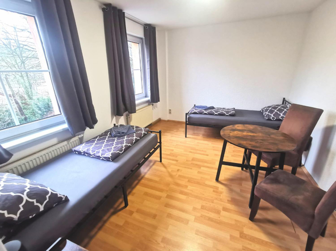 Others 5, Monteurzimmer am Bahnhof Biesenthal - 3 große Apartments, Barnim