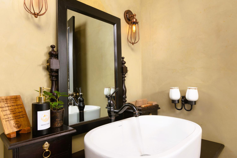 Bathroom 3, The Capoe House, Hildummulla