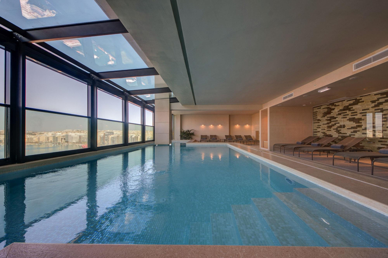 Sport & Beauty 2, Land's End Boutique Hotel