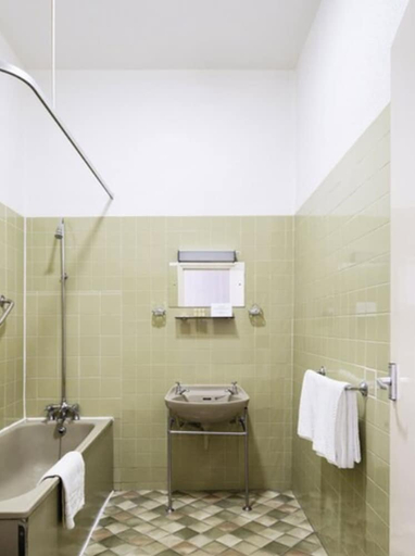 Bathroom 4, The Columbia, London
