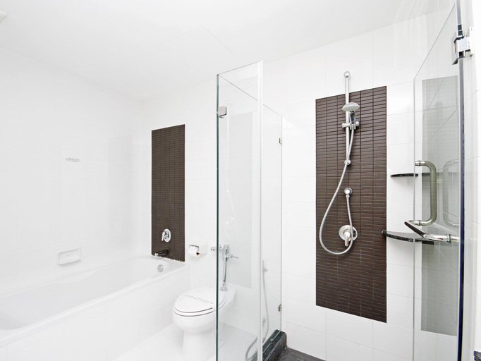 Bathroom 4