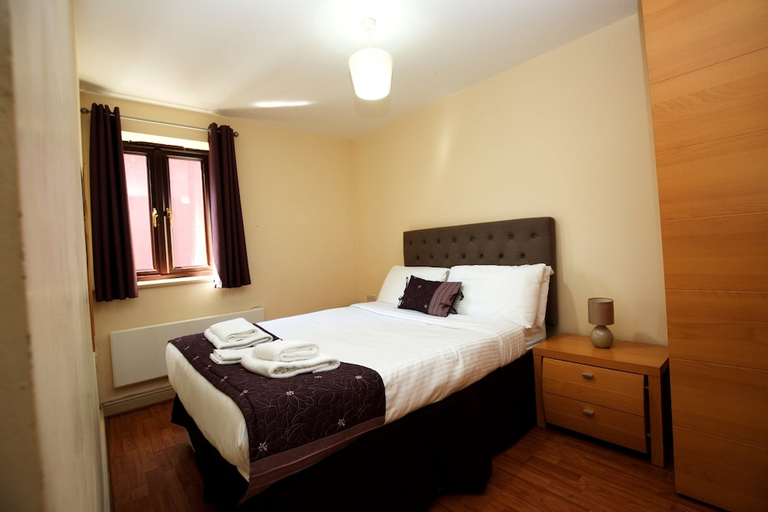 Bedroom 2, Cocoon the International Inn, Sefton
