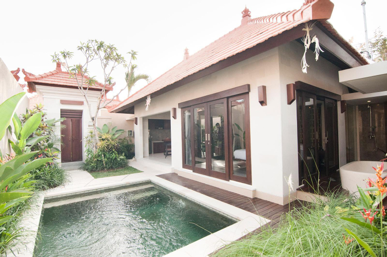 Swimming Pool 18